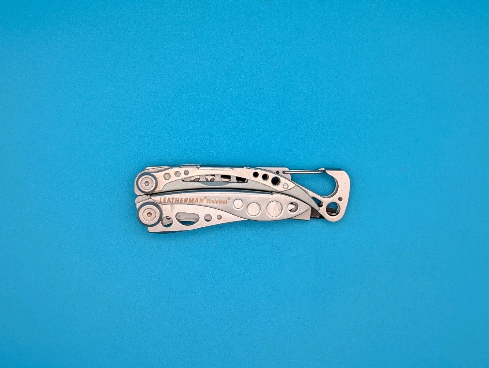 LEATHERMAN Skeletool Multi Tool – Combo Edge! *MISSING SINGLE BIT*