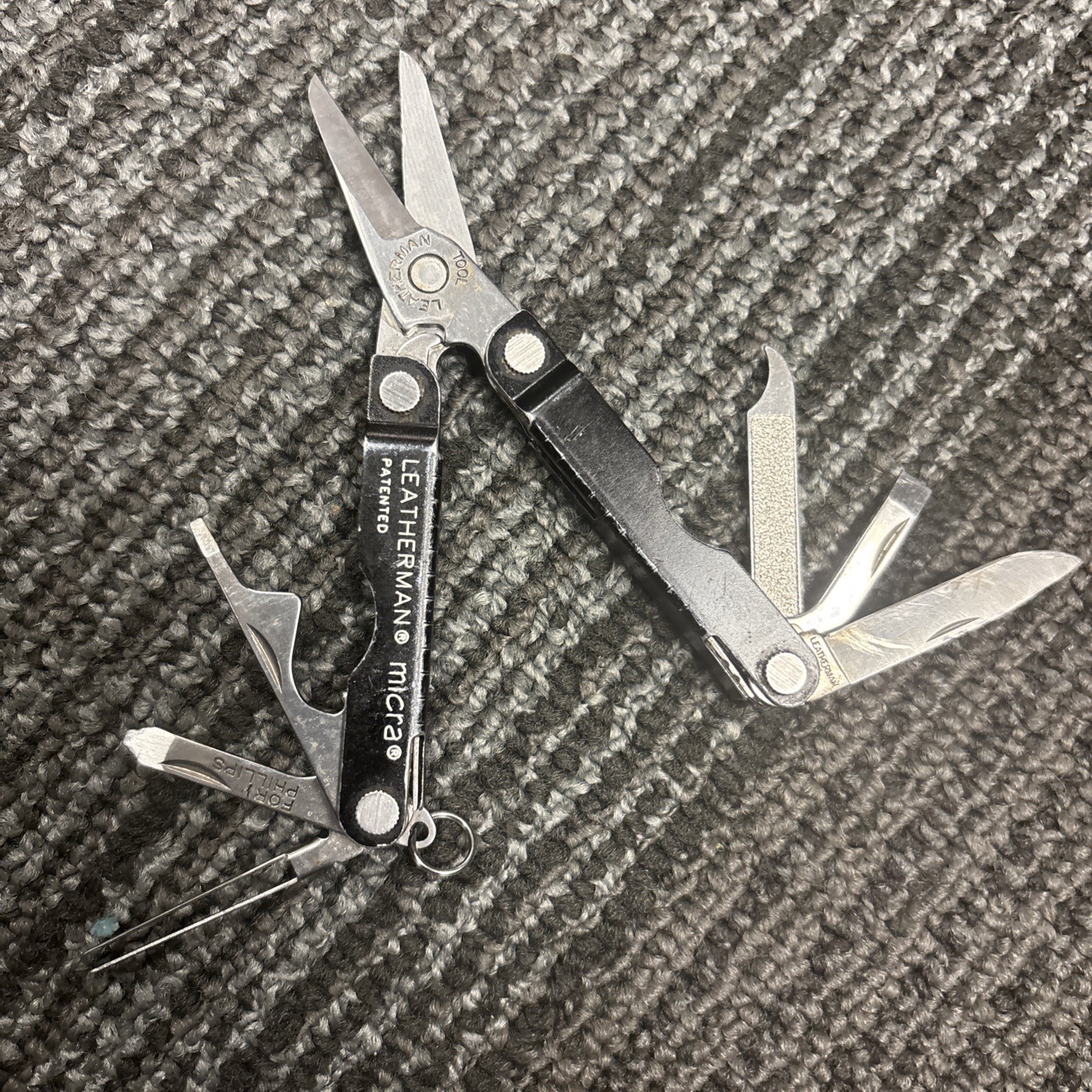 Leatherman Micra Multi-Tool, Knife, Scissors, Black