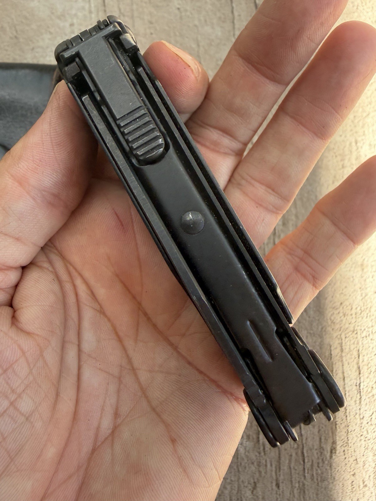 LEATHERMAN WAVE BLACK OXIDE STAINLESS STEEL FOLDING MULTI TOOL IN LEATHER SHEATH