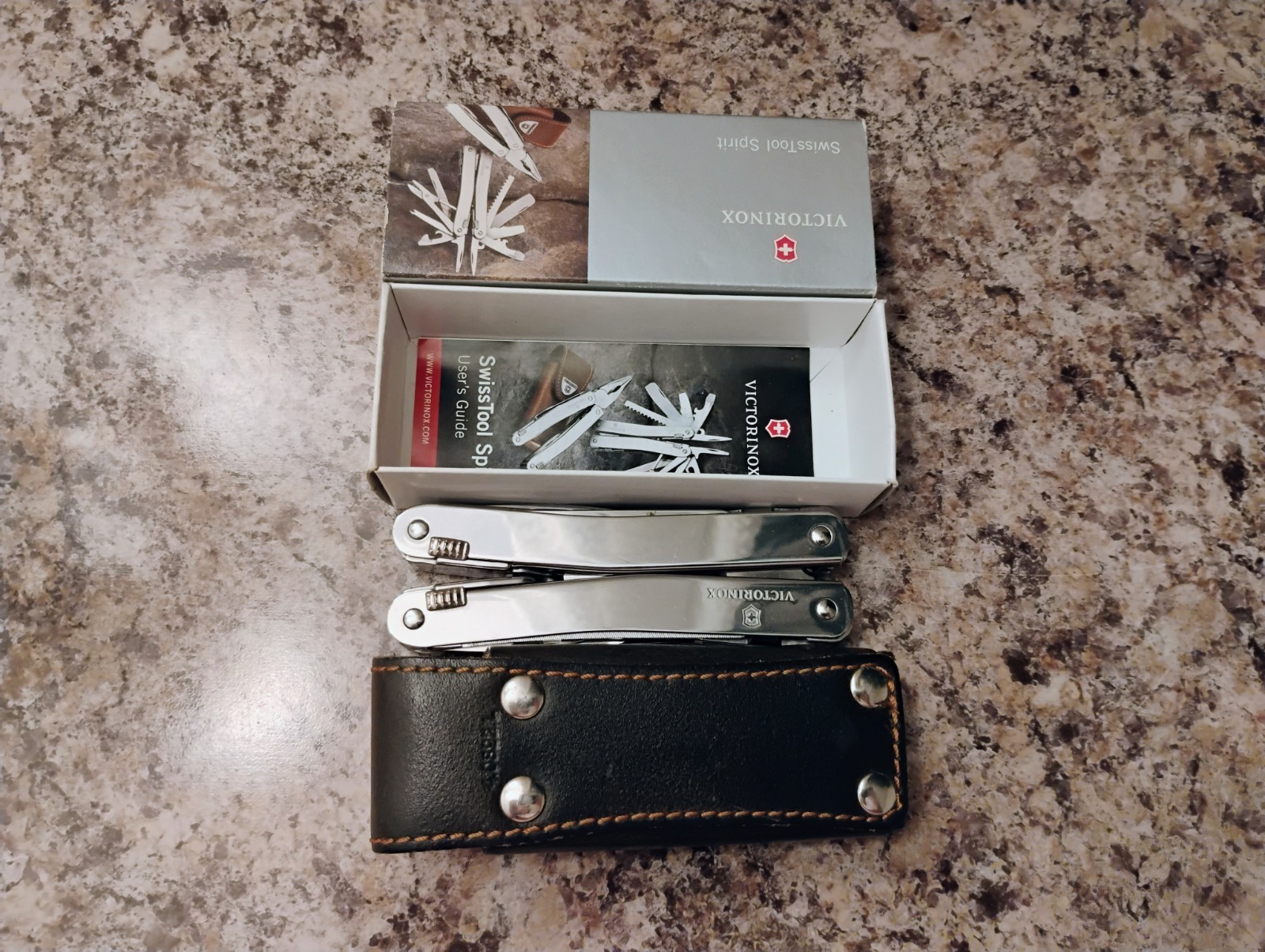 Brand New Victorinox Swiss Tool Spirit M Tool with Leather Pouch (53805)