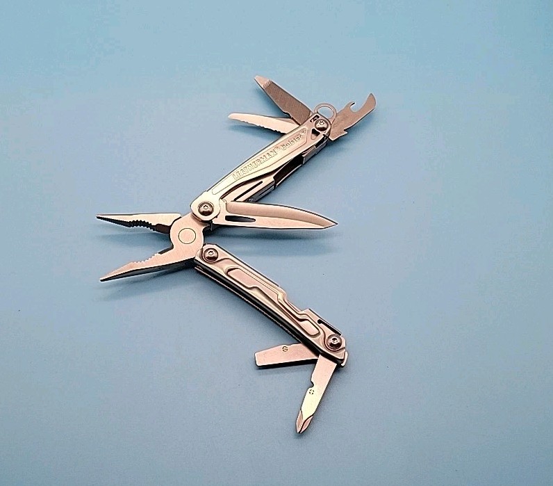 Leatherman Bolster Multi-Tool – Pliers, Knife, File, Screwdrivers, Bottle Opener