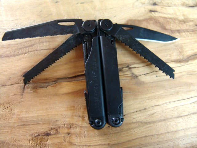 LEATHERMAN WAVE PLUS+ BLACK OXIDE-MULTI TOOL-PRODUCTION ERROR- LEATHERMAN CASE