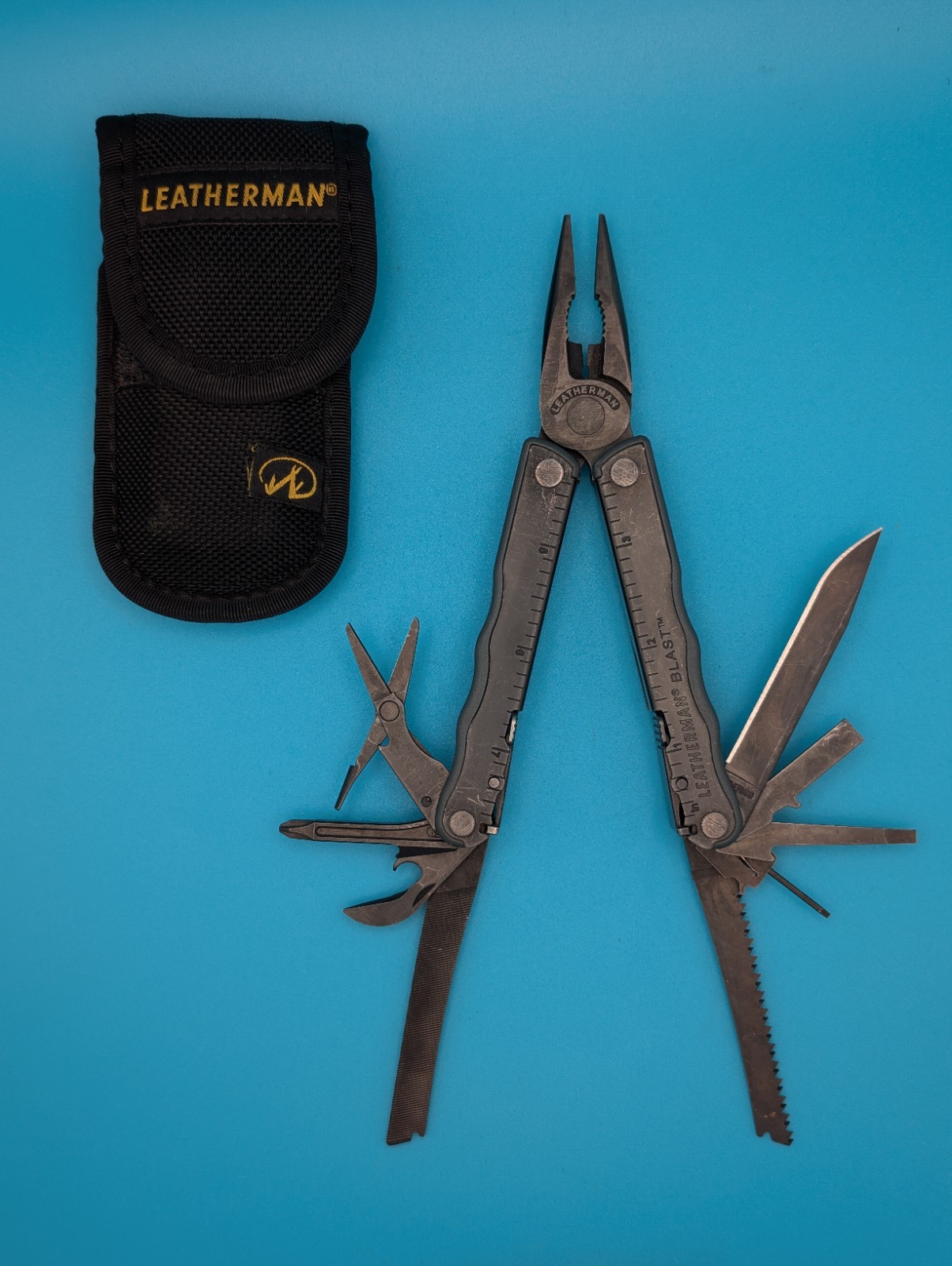 Leatherman BLAST Multi-Tool , Retired Multitool w/ Knife Pliers! BLACK OXIDE!