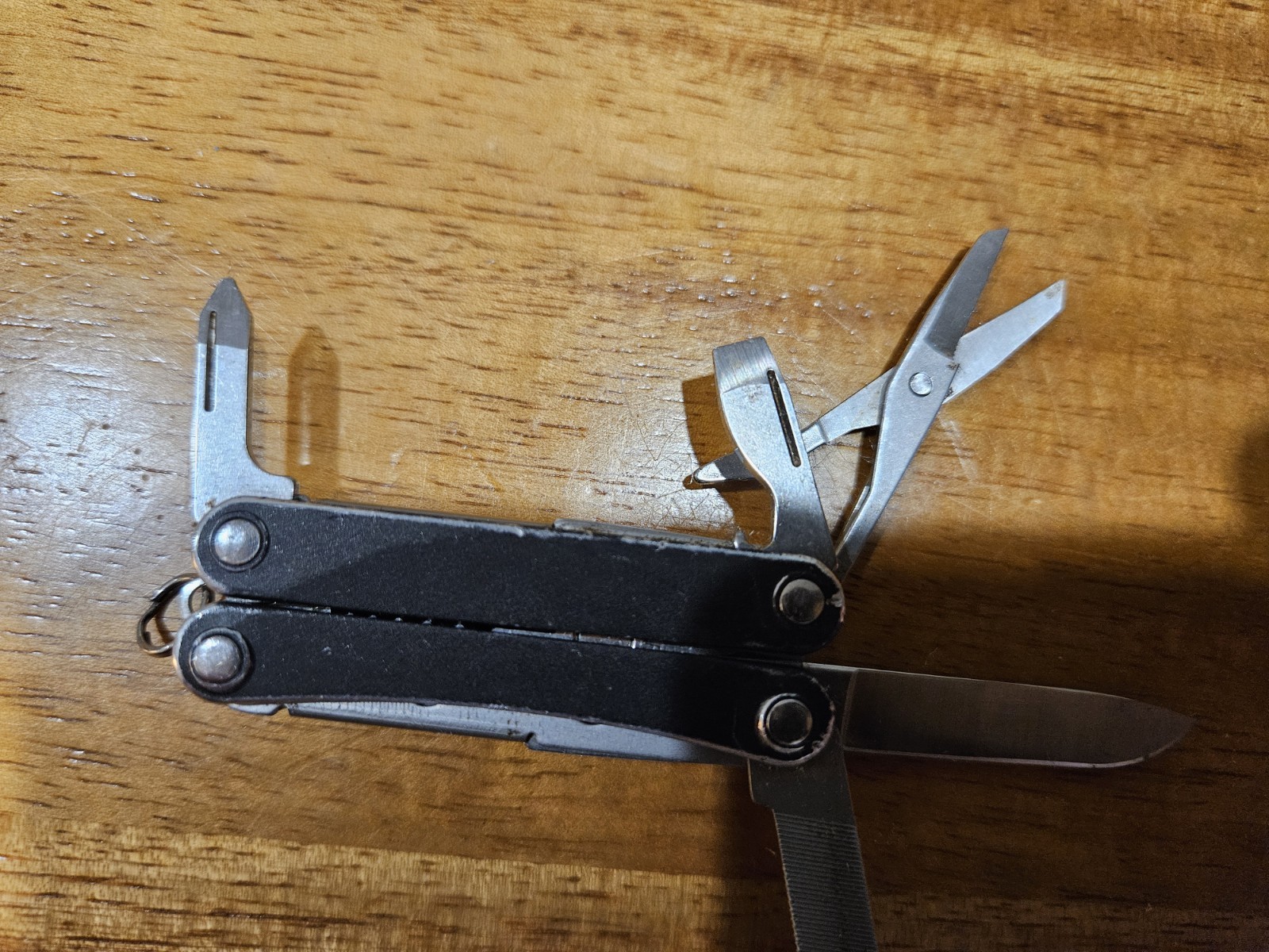 Leatherman SQUIRT ES4 electrician’s multitool black super rare discontinued
