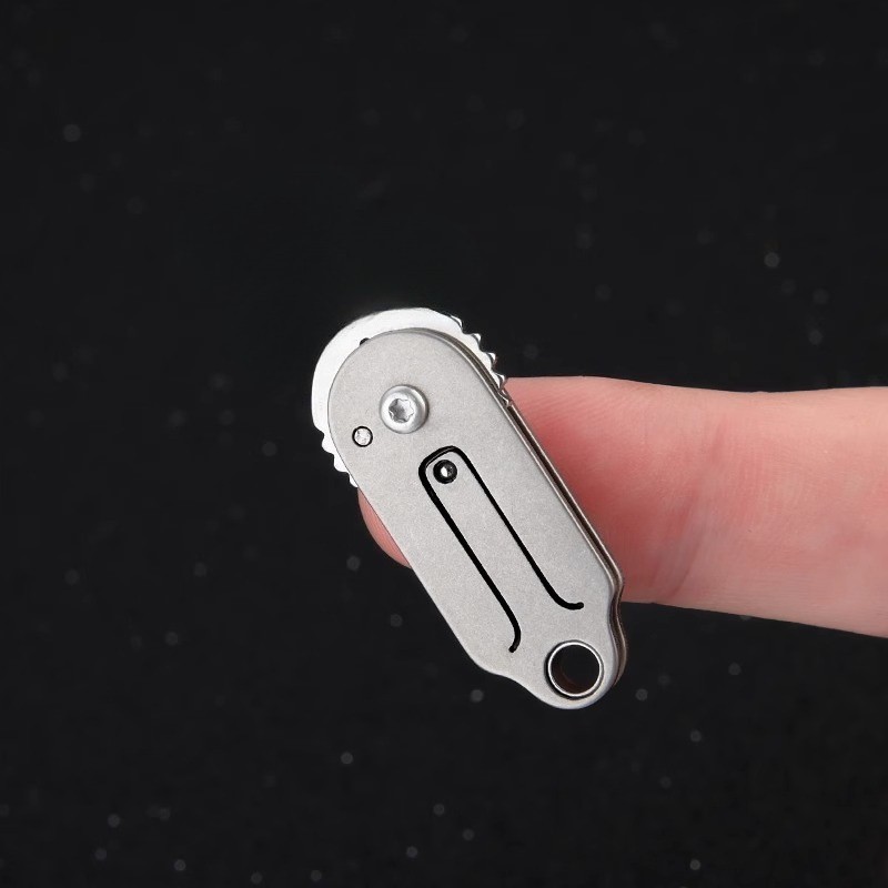 Titanium alloy Pocket EDC Tool Keychain/Survival/Emergency