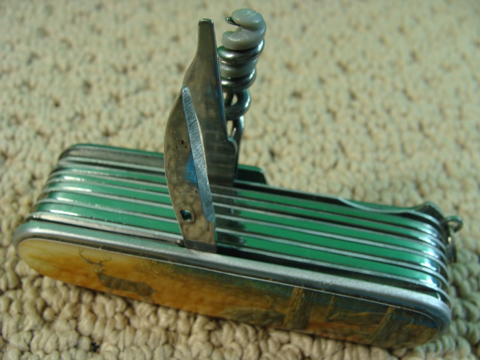 Multi-Tool Pocket Knife Case-for-Belt 6.9-oz 12-Tools Scizzors Screwdrivers