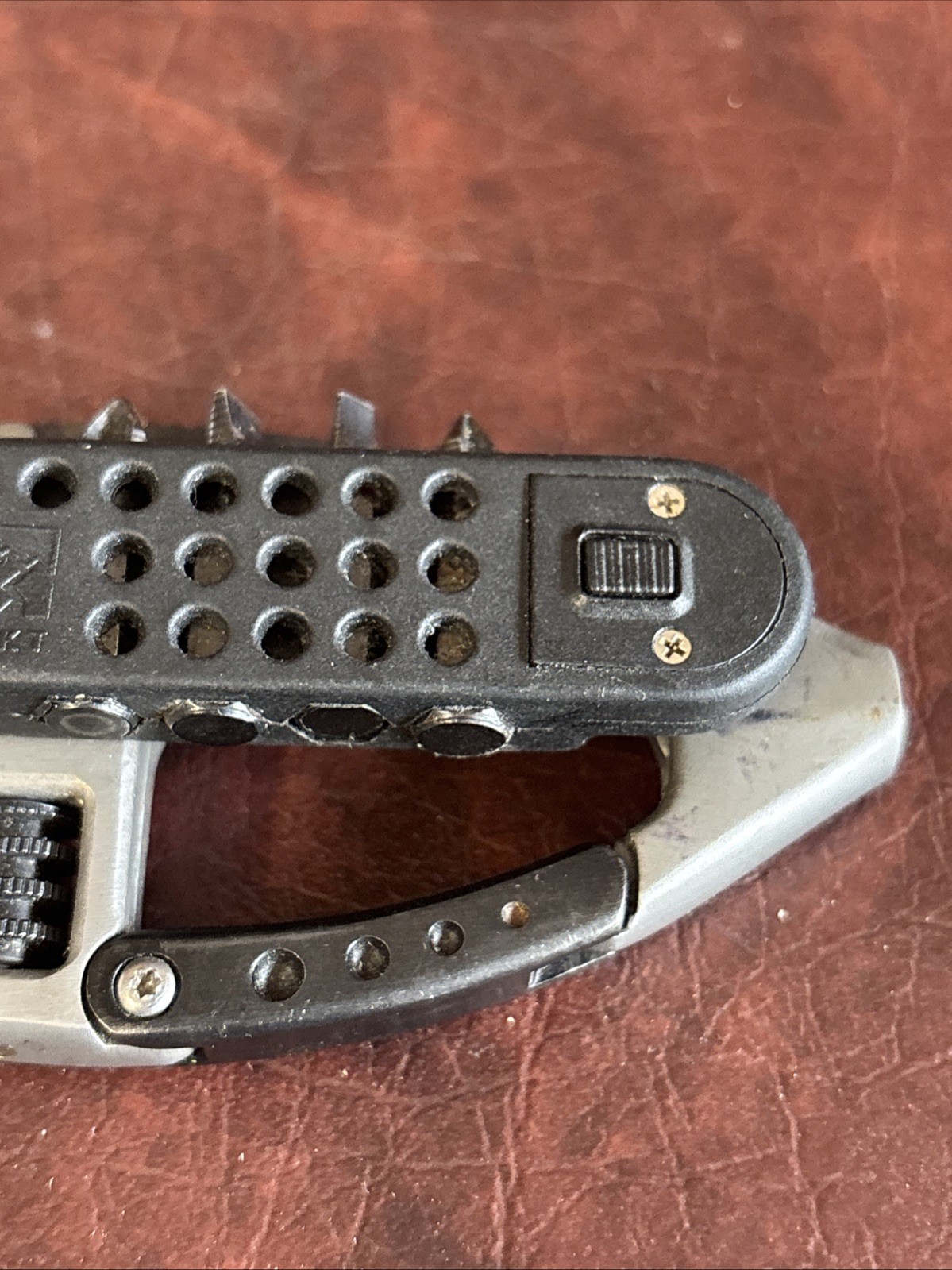 CRKT Knife/Multi-Tool Guppie Gray/Black w/8 Tools & LED Flashlight & Belt Clip