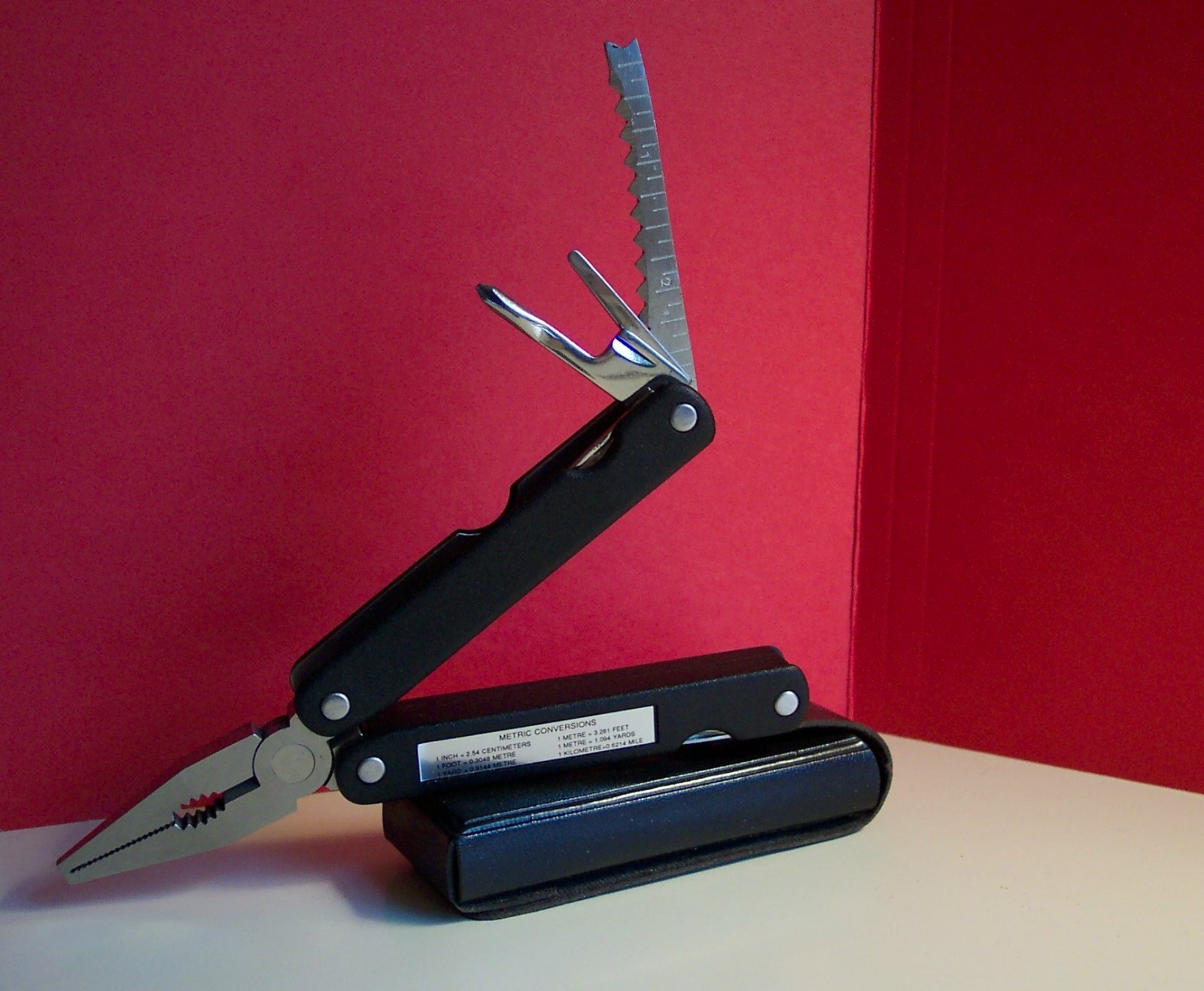 VINTAGE MULTI TOOL WITH CASE – MINT CONDITION AS IF NEVER USED – WORKS GREAT!!