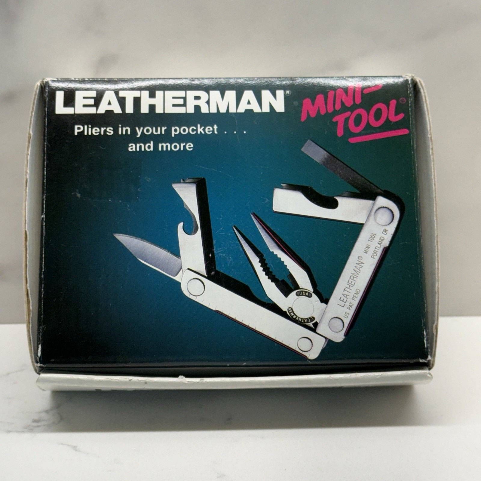 Leatherman MINI TOOL multitool. Variant w/US PAT PEND and Blank side
