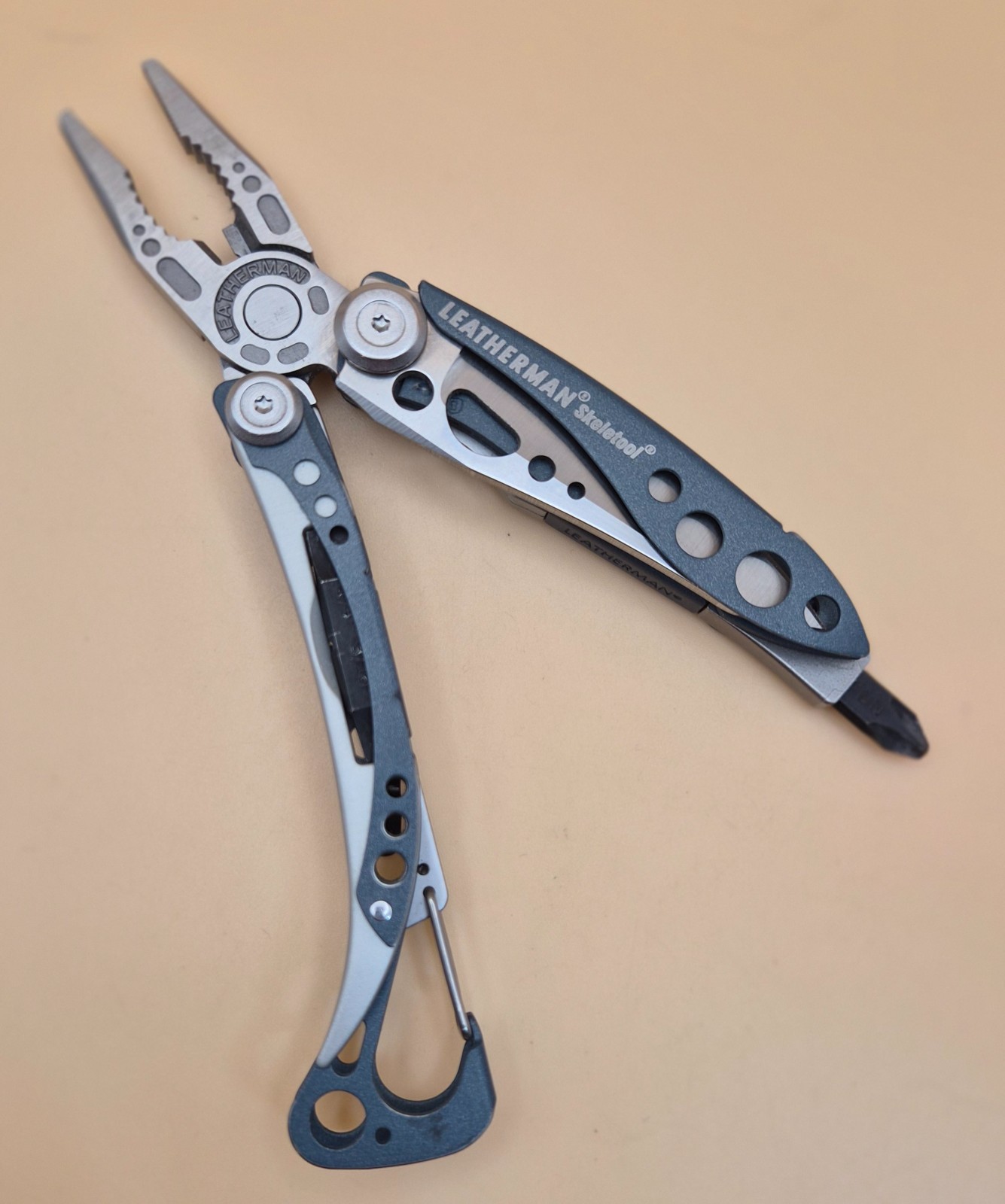 Leatherman SKELETOOL Multi-tool Denim Blue – Good Condition (003)