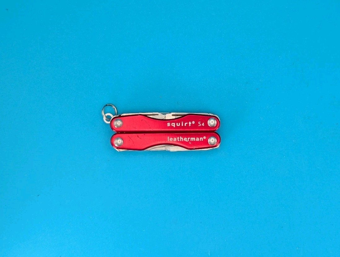 Leatherman Squirt S4 Multi-Tool, Key Ring, Retired, RED!
