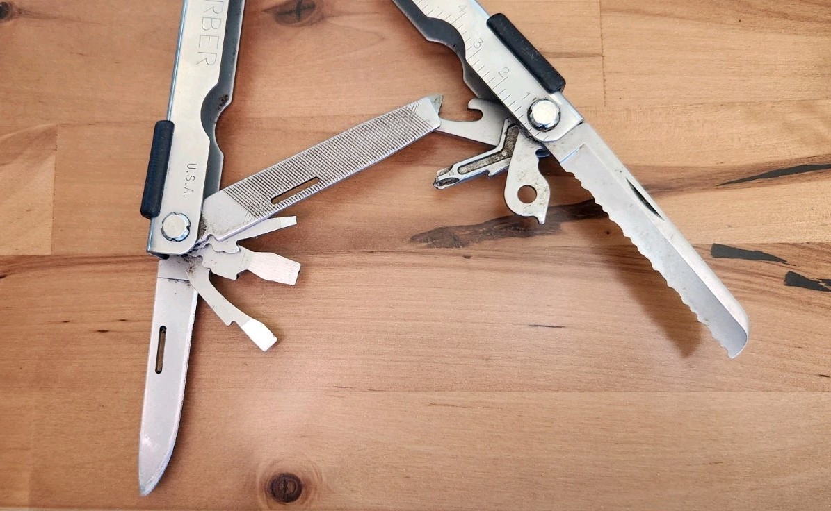 Gerber MP600 Multi-Tool Multi-Plier Stainless Steel – Great (NOTE) – X24