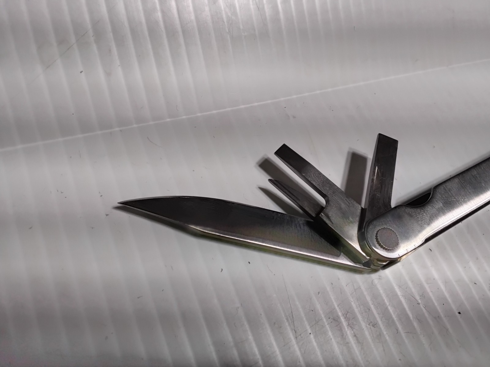 Vintage Leatherman Multi Tool w/ Original Case . Excellent condition ,LOOK.