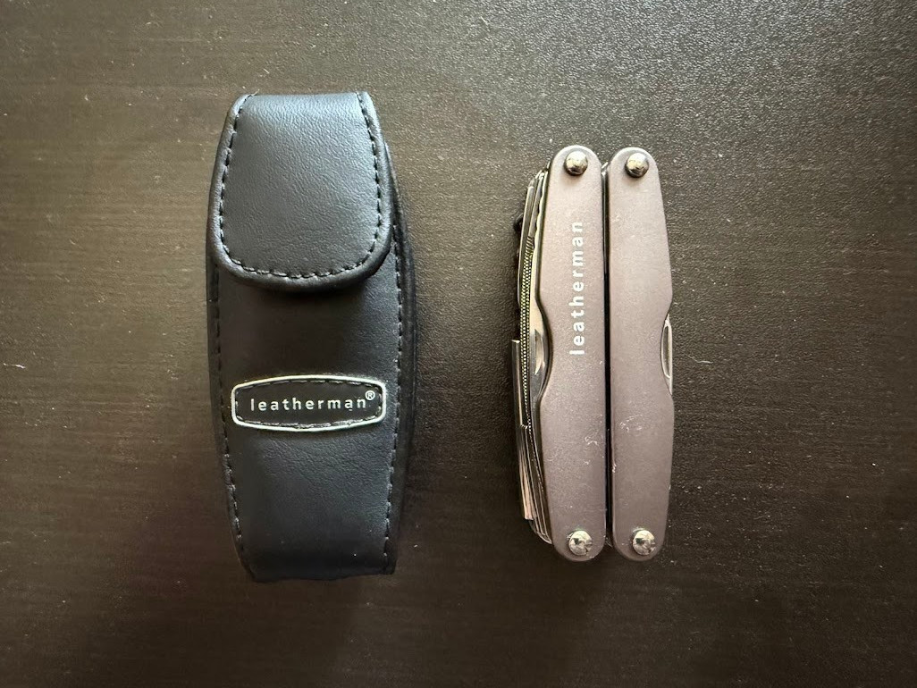 Leatherman Juice Pro Multi-Tool Pliers Pocket Knife Blade W/Sheath