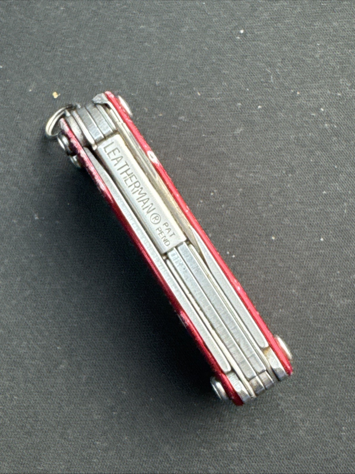 Leatherman Squirt E4 Multi-Tool w/Wire Strippers Radioshack 34042