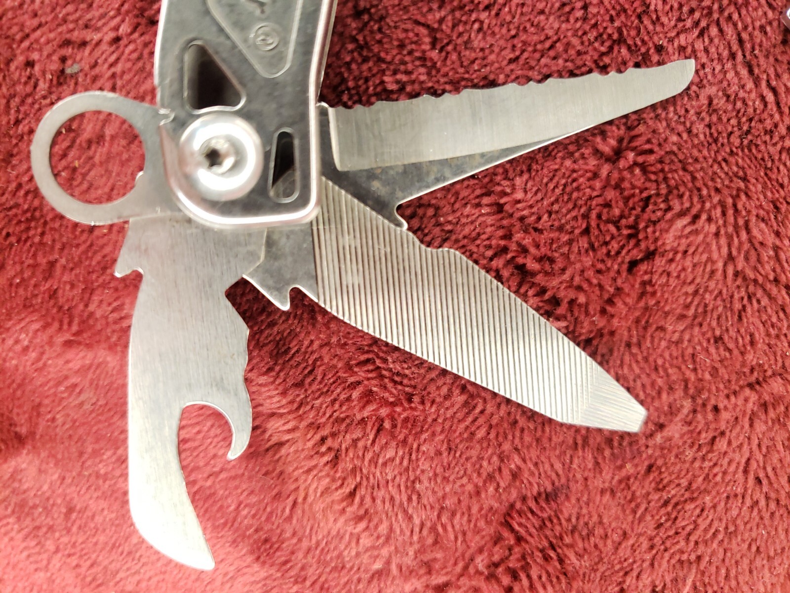 🔪🔪 Leatherman Bolster Multi Tool