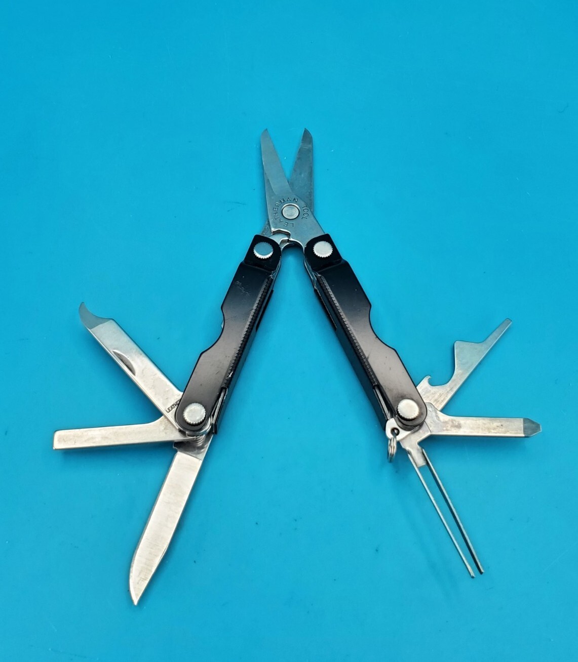 Leatherman Micra Multi-Tool, Knife, Scissors, Key Ring, Black!