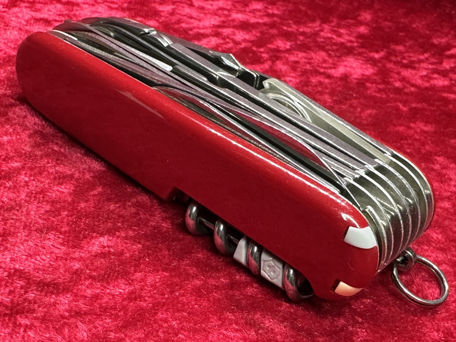 Victorinox SwissChamp Red Swiss Army Knife 91mm 33 Function 22 Tool 8 Layer($55)