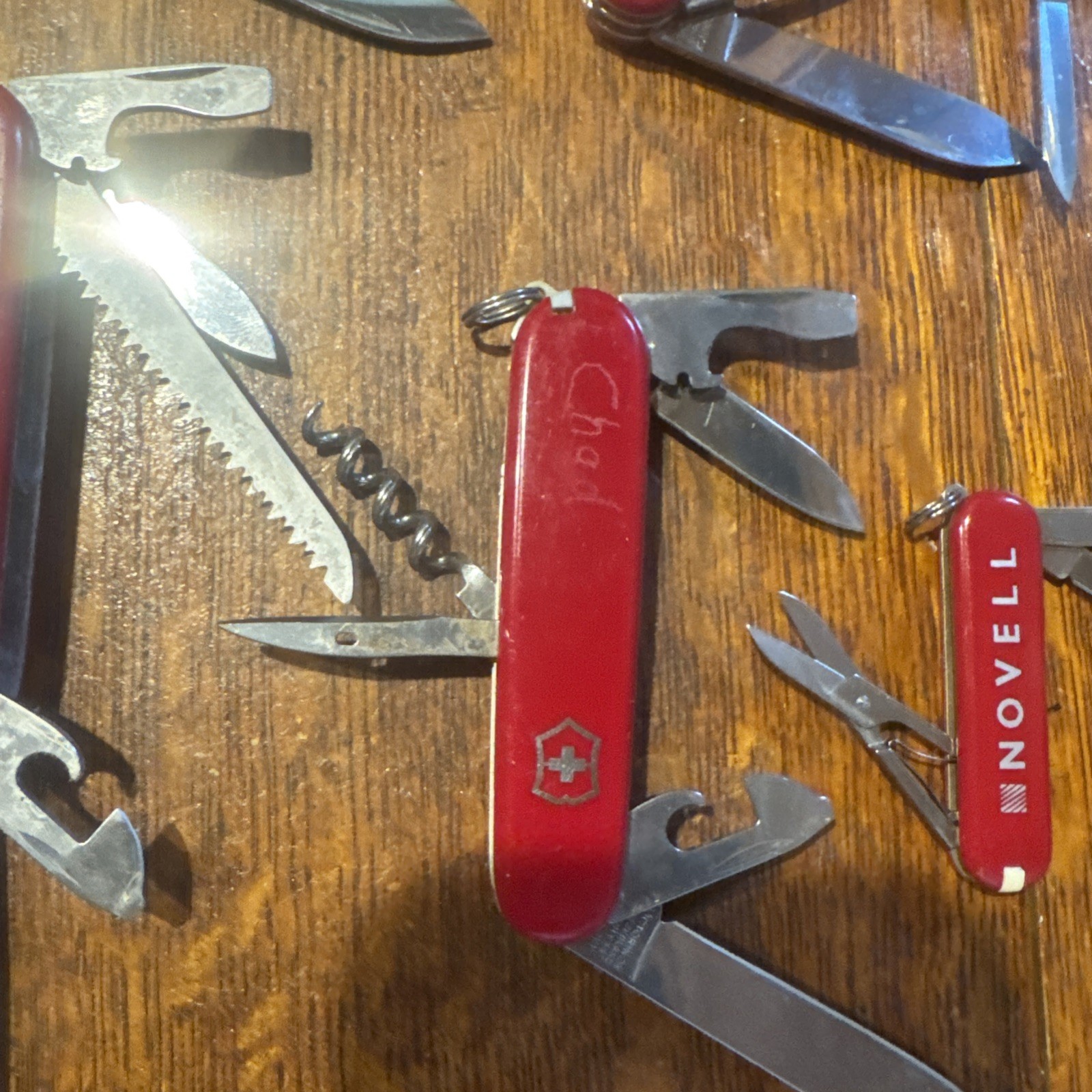 Victorinox Swiss Army Knives And Scissors Microsoft, Novell Collectors Lot