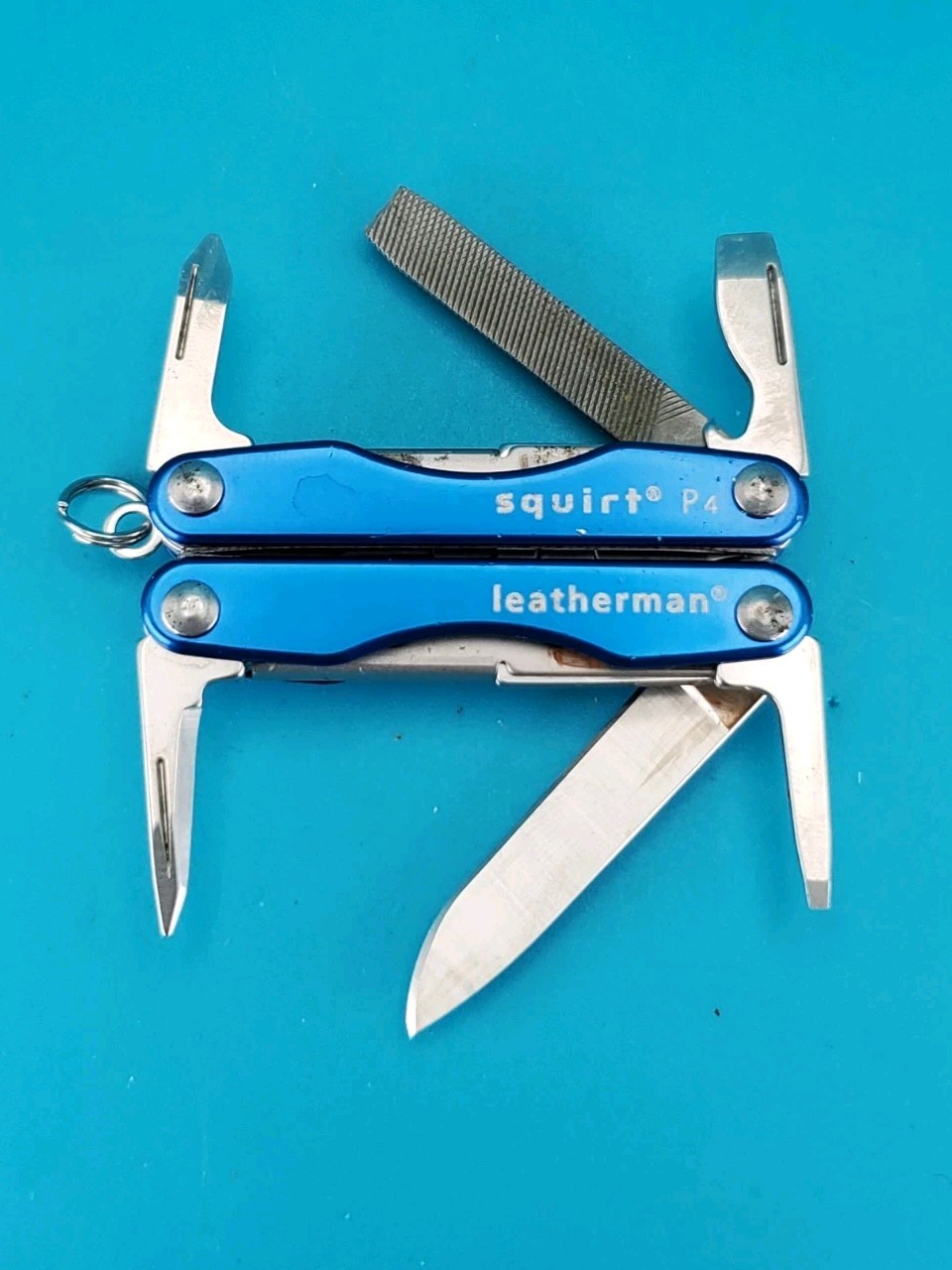 Leatherman Squirt P4 Multi-Tool, Key Ring, Retired, BLUE!