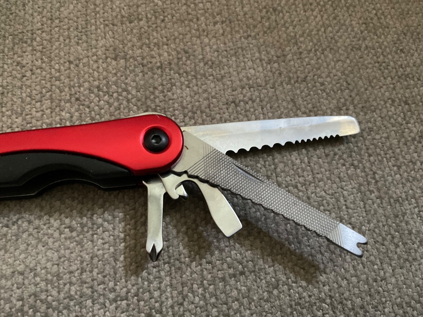 Sheffield Multi-Tool Stainless Pliers + Box Cutter & Utility Pouch See Pics