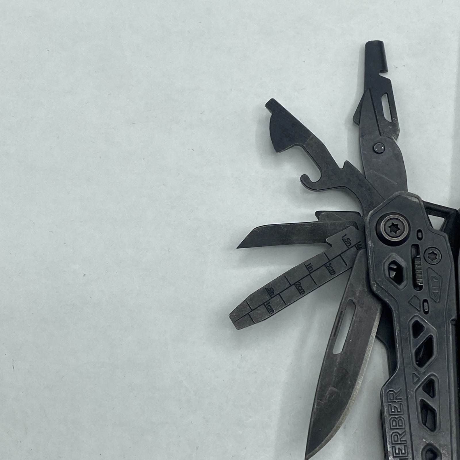 Gerber Truss Multi Tool with Sheath – Black