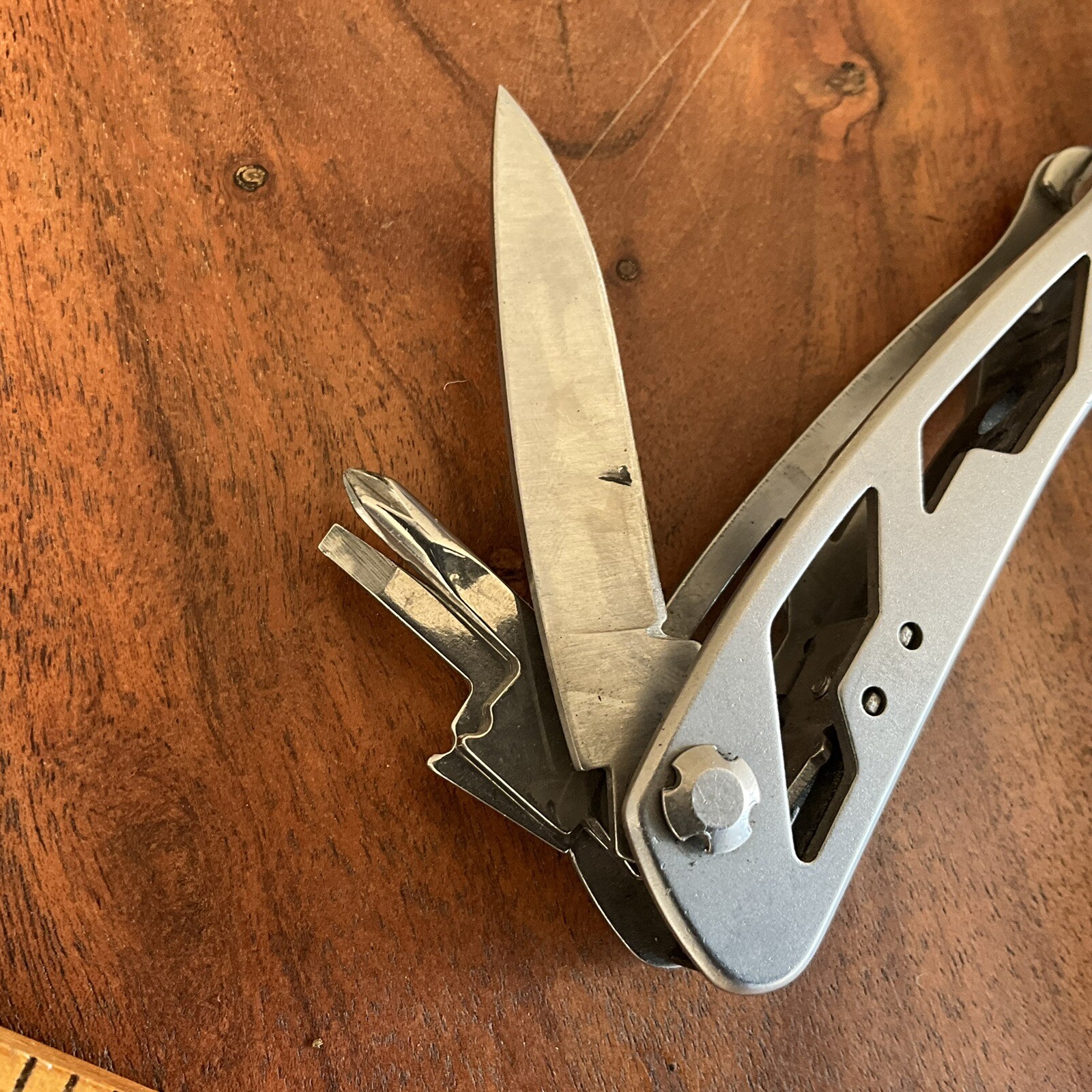 Stanley 2CR Multitool Repair Parts