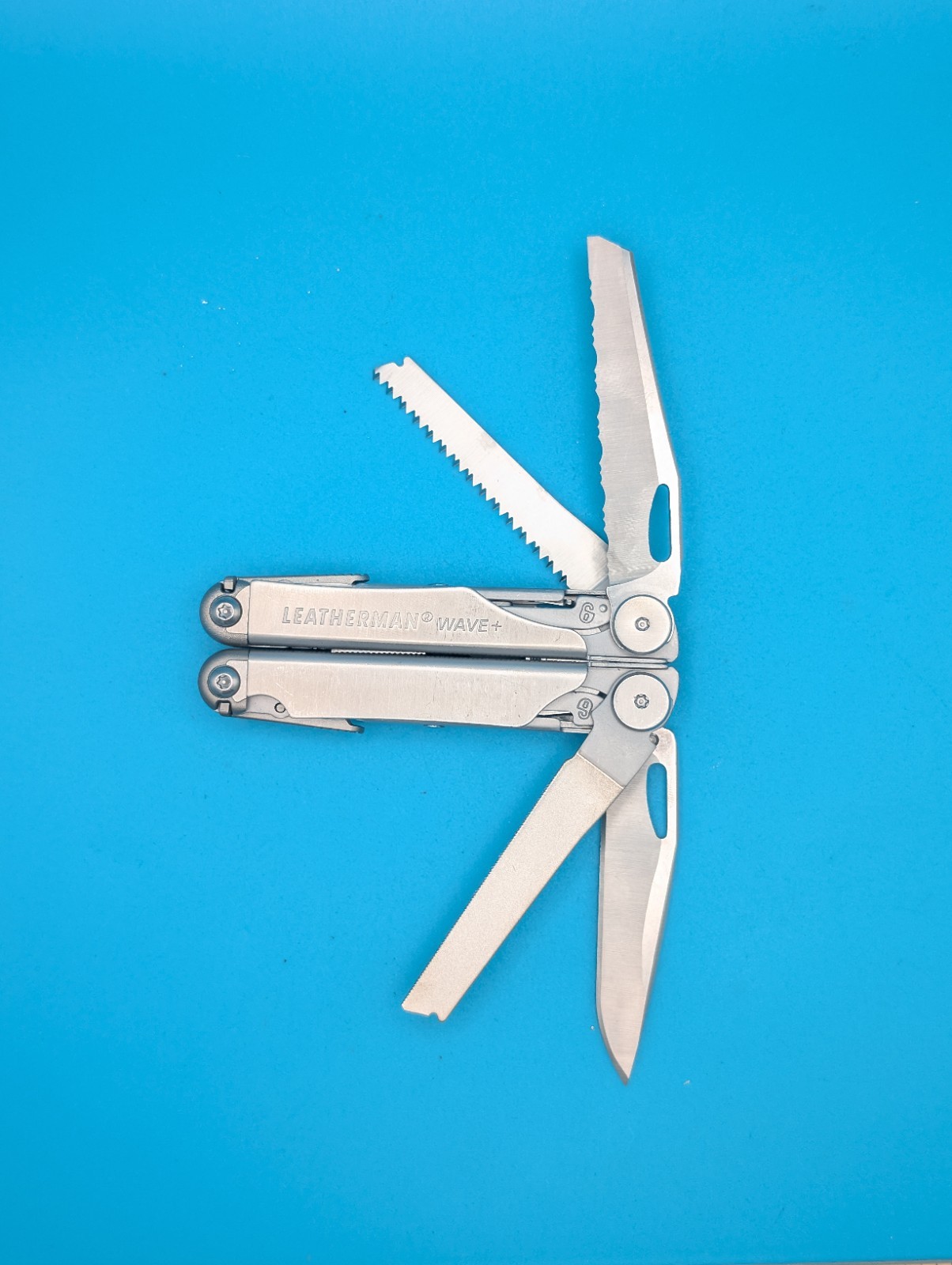 Leatherman Wave Plus + Multi-Tool! FAST SHIPPING! WITH SHEATH! EXCELLENT