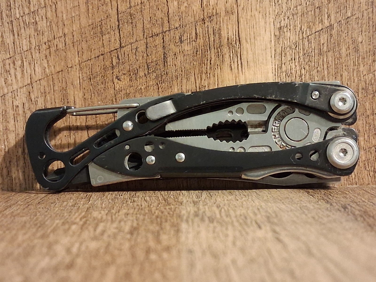 Leatherman Skeletool CX Black 7-in-1 Multi-Tool, Great Condition FAST SHIPPING