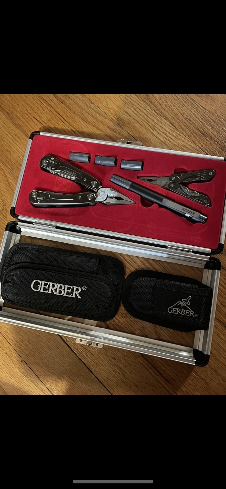 Gerber Multi Pliers & Multi Tool Knife 4 Color LED Flashlight Gift Set Hard Case