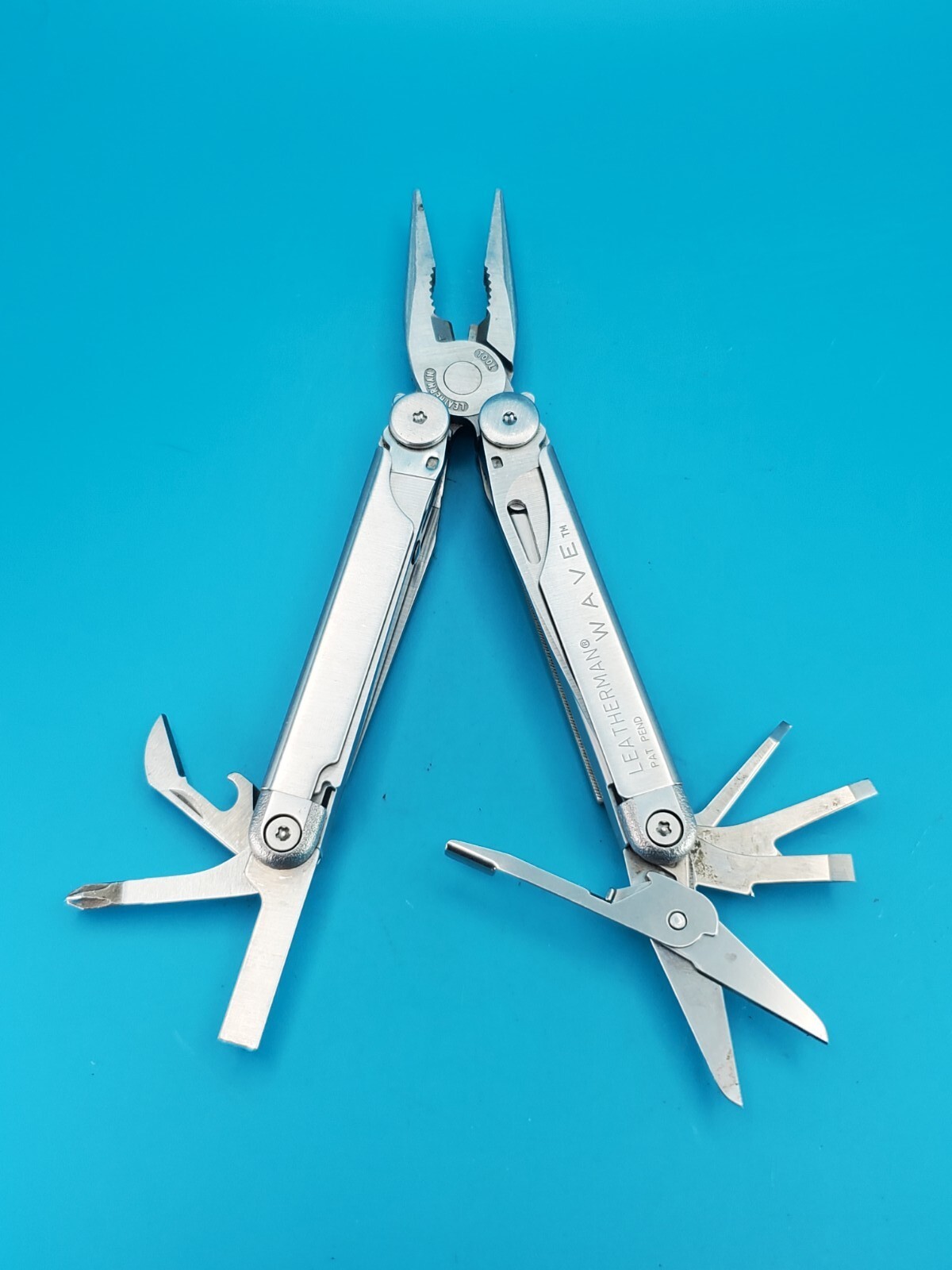 Leatherman Wave Original Vintage Retired, Dated 0502 (MAY, 2002) WITH SHEATH