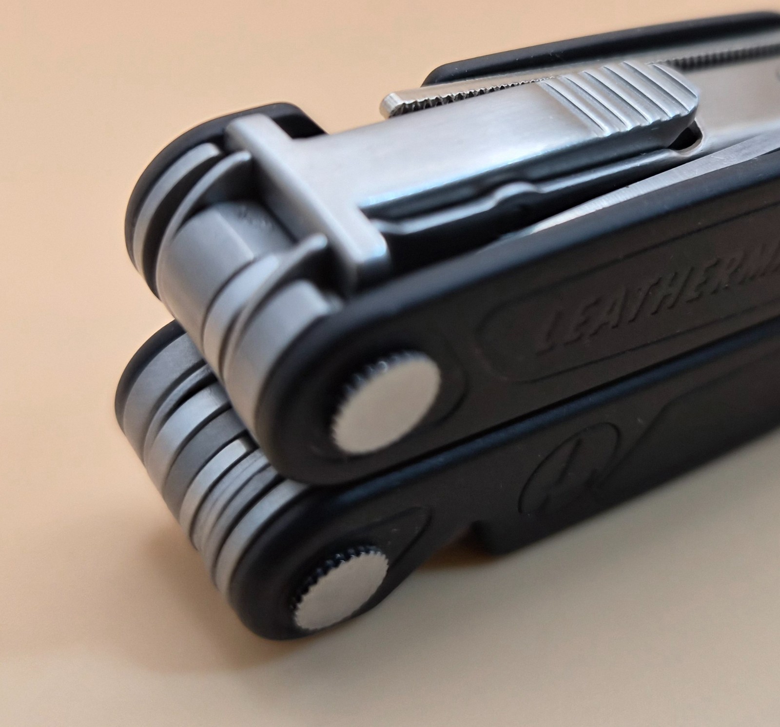NEW Leatherman RETIRED CHARGE Multitool – Recall Cleared