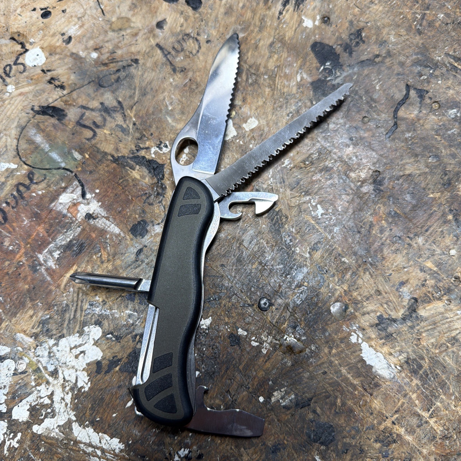 Victorinox German Army Knife GAK One Hand Trekker Multitool