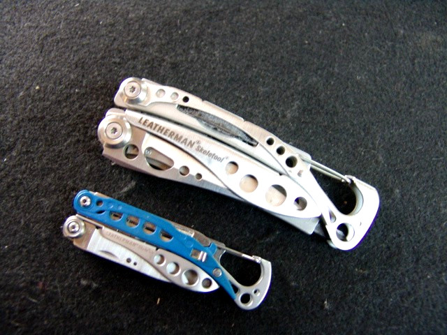 LEATHERMAN SKELETOOL–MULTI TOOL & BLUE RETIRED STYLE CS–EXCELLENT–LOT OF 2