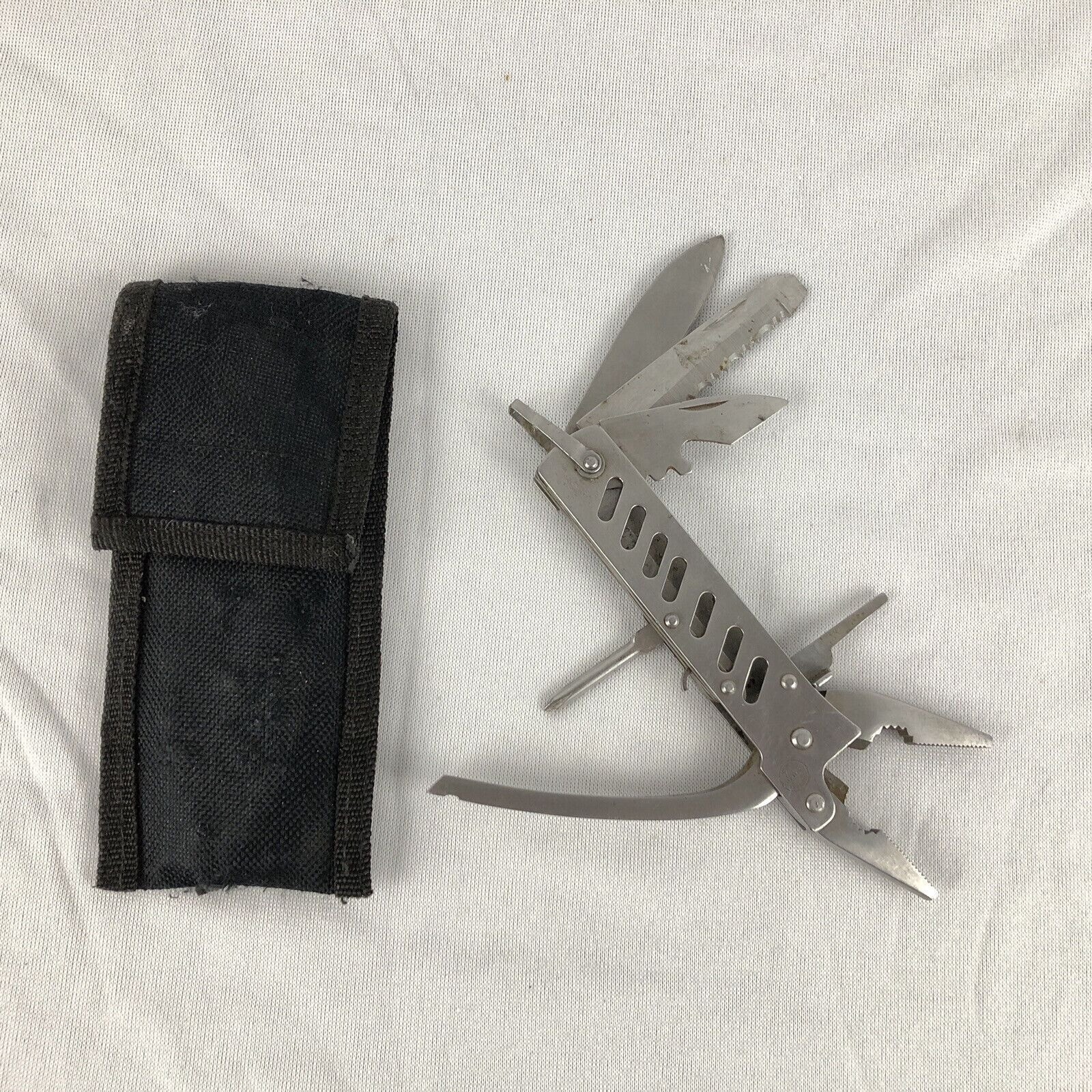 BARLOW Stainless Steel Multi-Tool Pocket Knife Portable Folding Tool + Case