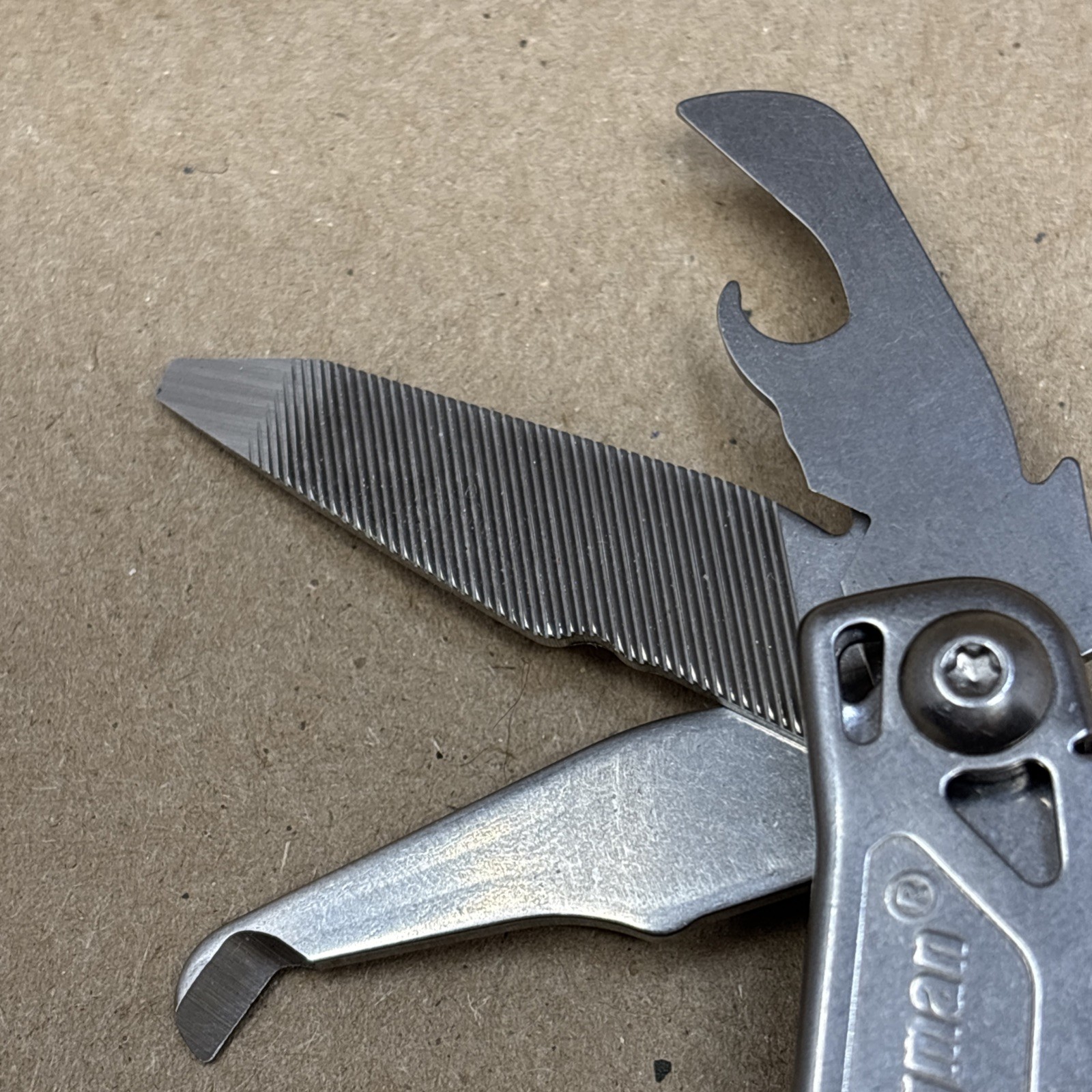Leatherman Wingman multi-tool with pocket clip USA Company Logo Thinkbank.com