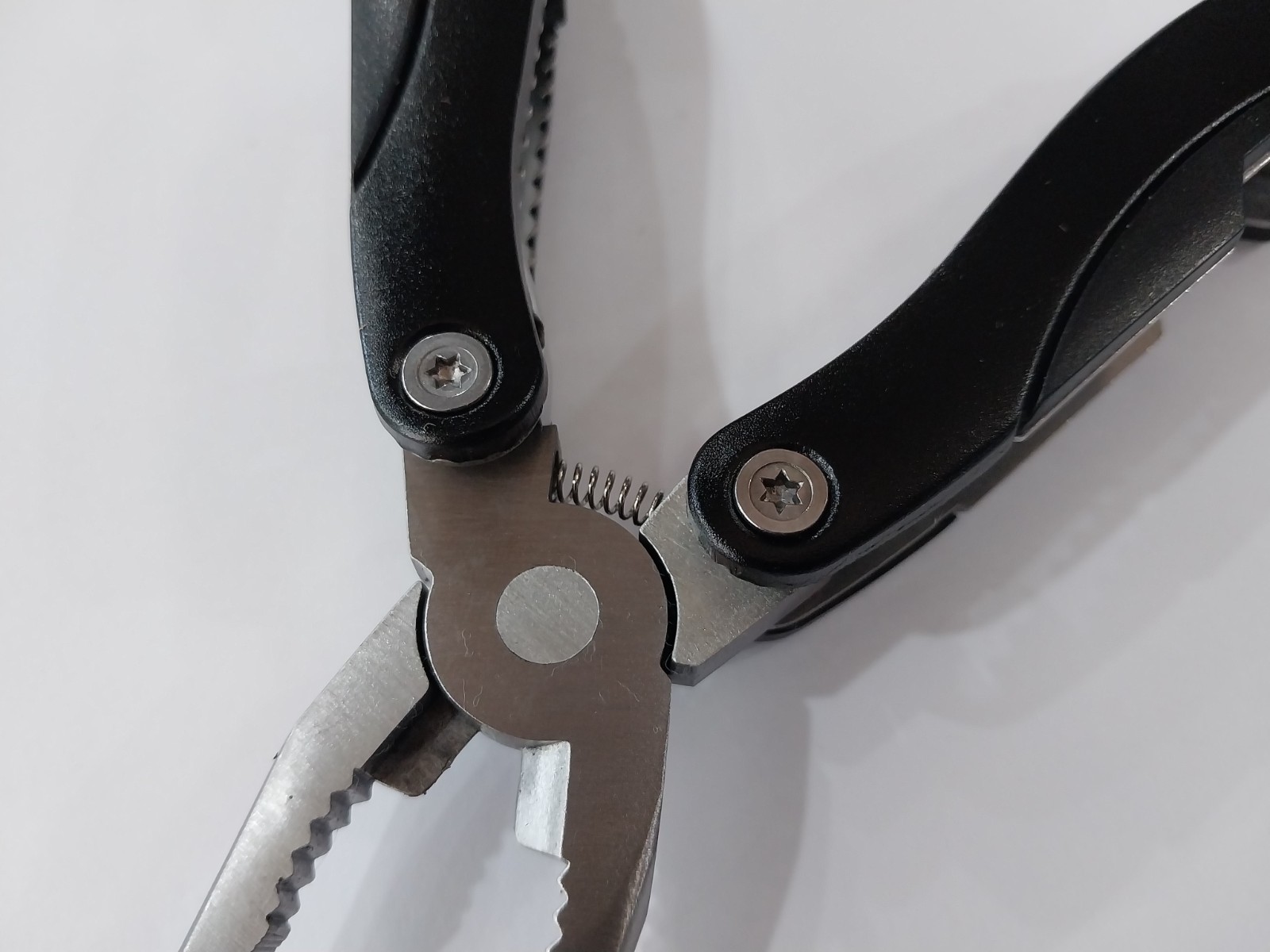 WORKZONE Multi Tool PLIERS IN POUCH
