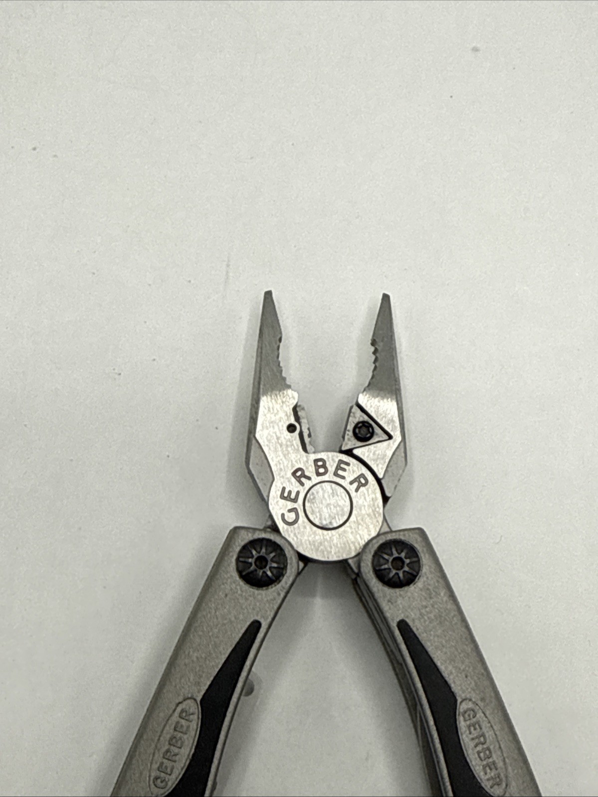 Gerber Multi-Plier 700 Legend with Sheath- Silver