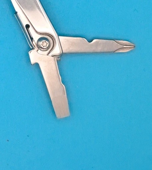 Leatherman Rev 3.8″ Multi-Tool, Stainless!
