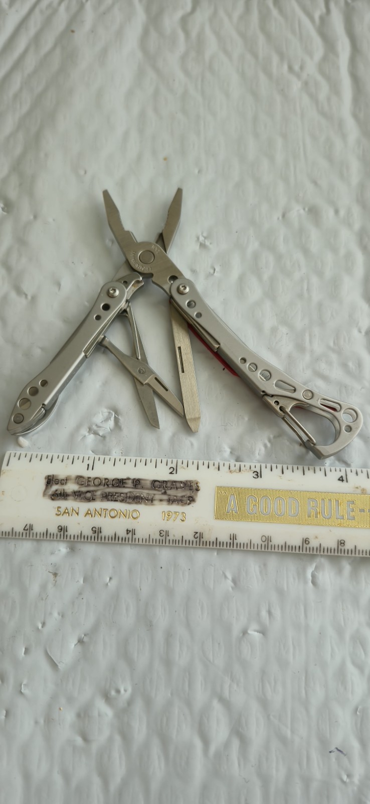 LEATHERMAN Style PS Multi Tool. RED. LOOKS UNUSED.DISCONTINUED? READ DESCRIPTION