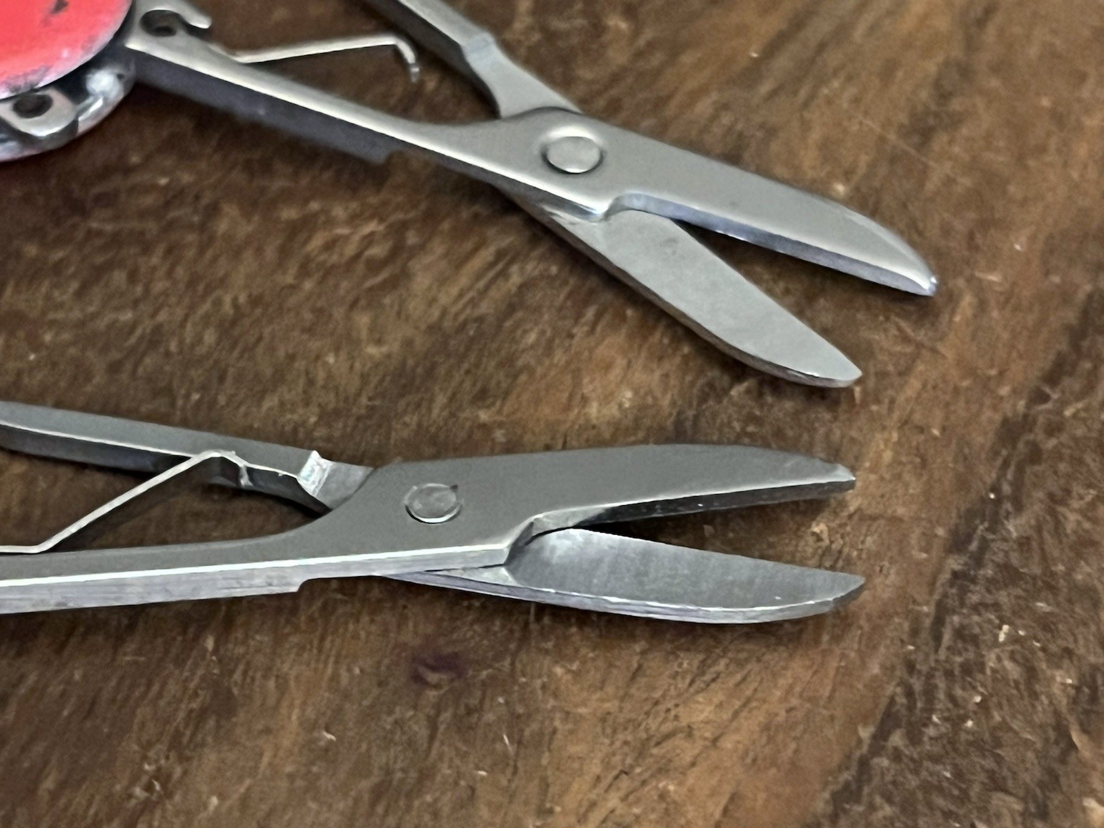 Generic “Switzerland” Inscription Multi Tool Keychain TSA Confiscated Lot Of 2
