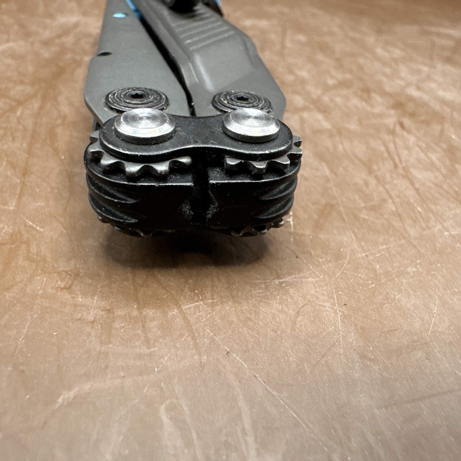 SOG Flash MT Multi-Tool Stainless Steel Housing! Urban Gray & Cyan!