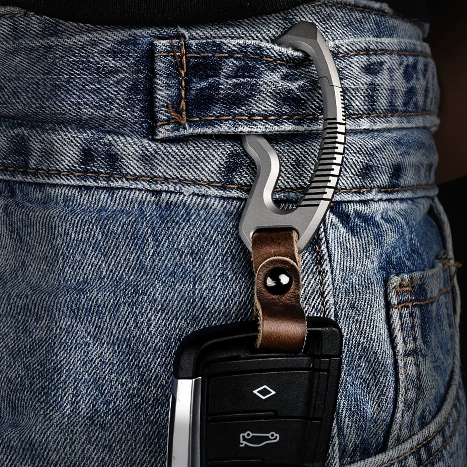 EDC Titanium Alloy Leather Porable Hanging Buckle Car Keychain Key Belt Waist