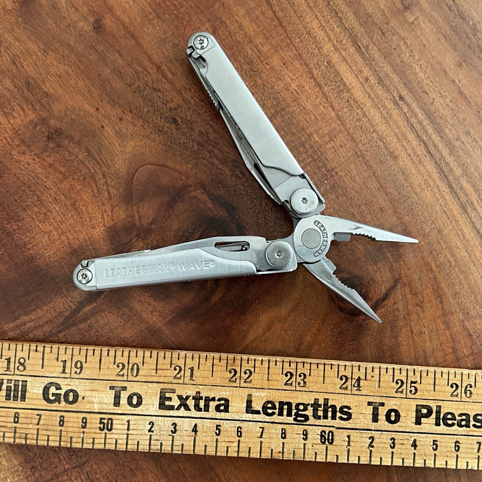 Leatherman WAVE Multi-Tool Date Code 0211 (Feb 2011)