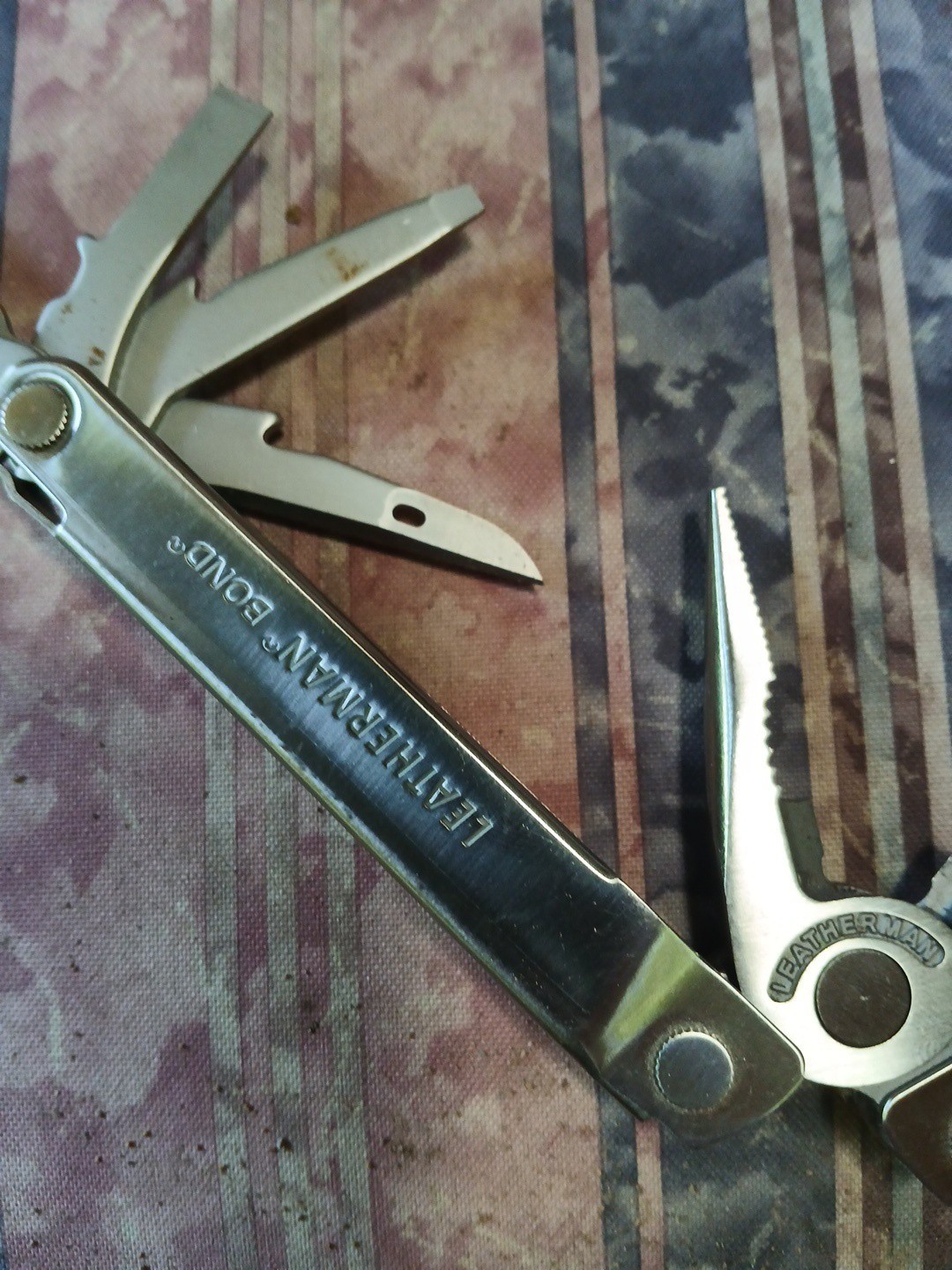Leatherman Bond Multi Tool
