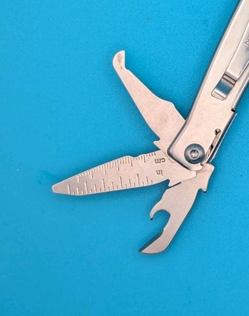 Leatherman Rev 3.8″ Multi-Tool, Stainless!