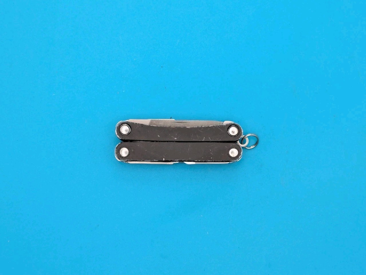 Leatherman SQUIRT PS4 Multi-Tool! BLACK! *broken scissors spring*