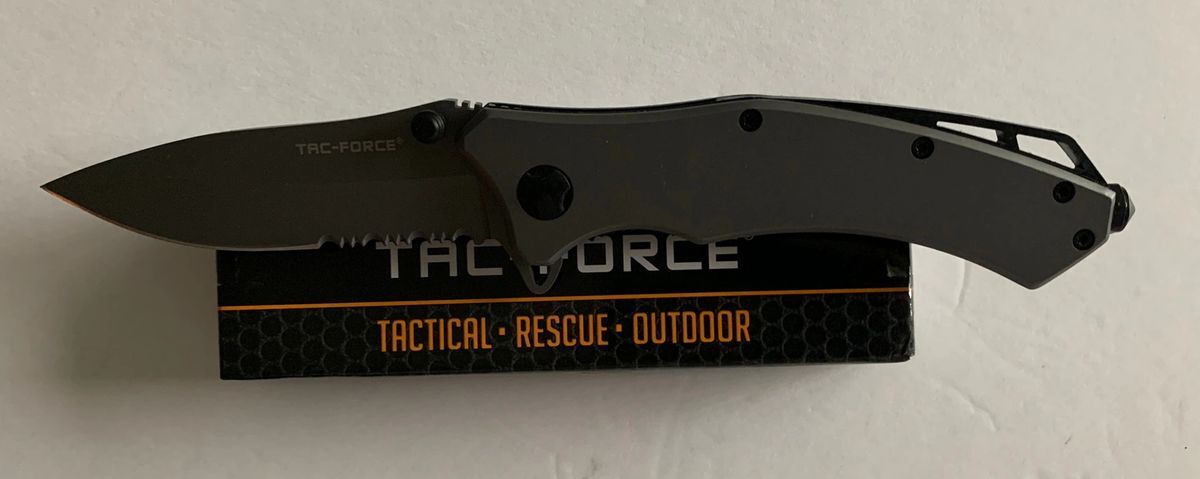 Tac-Force- Speedster A/O 3.25″ TiNi coated part. serrated 2Cr13 blade, TF-820GY