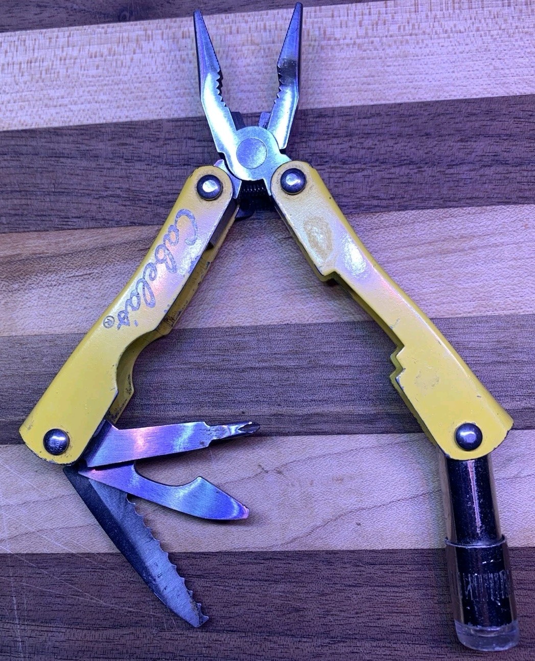 Lot 2 Cabelas Yellow & Green Multi-Tool Serrated Knife Many Functions