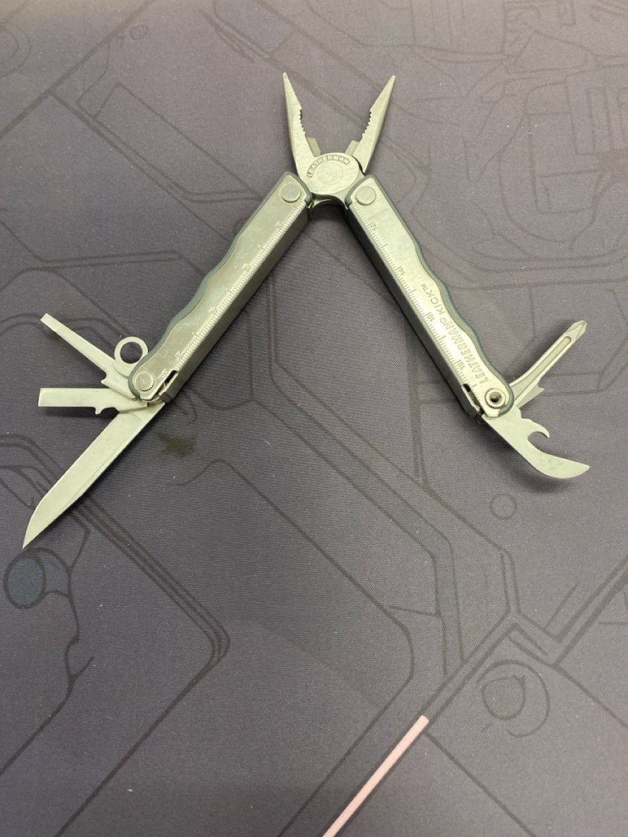 Leatherman Kick Folding Multi Tool Knife Screwdriver (WBP018431)